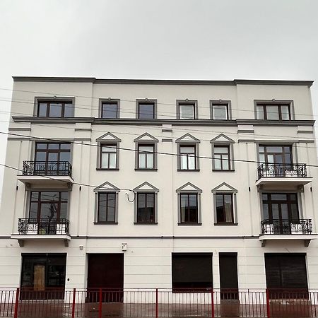 Gamler Apartments By Letrent Zyrardow Exteriör bild