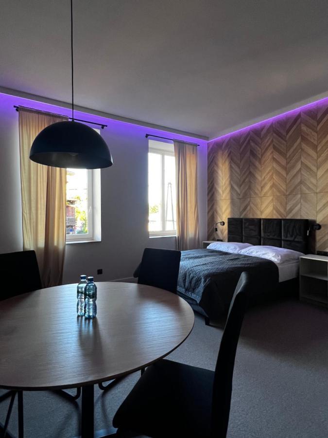Gamler Apartments By Letrent Zyrardow Exteriör bild